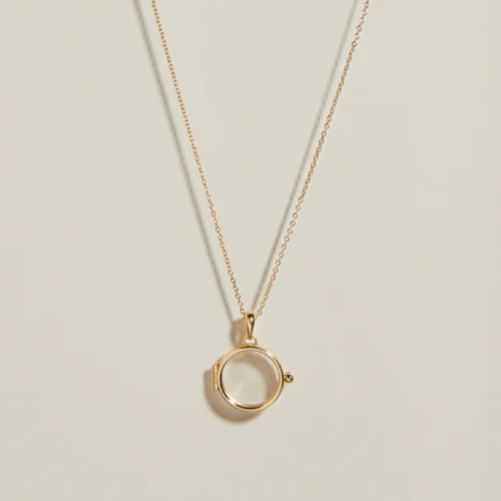J Hannah Era Locket